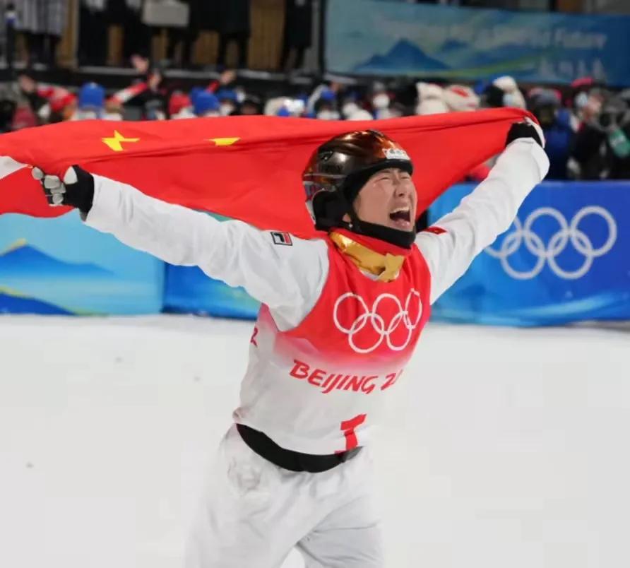 徐梦桃夺冠后为何反复高喊 我是第一吗 ？