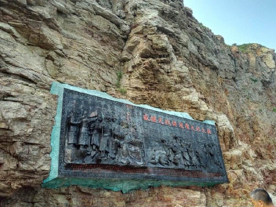 白马入梦的7种预兆：事业财运情感全解析