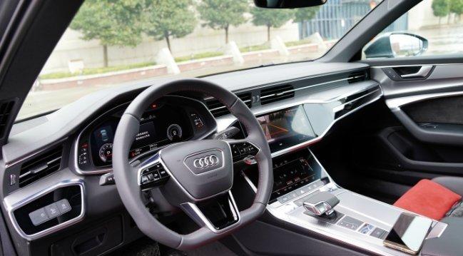 2020款奥迪A6L真的能让新手秒变老司机吗？