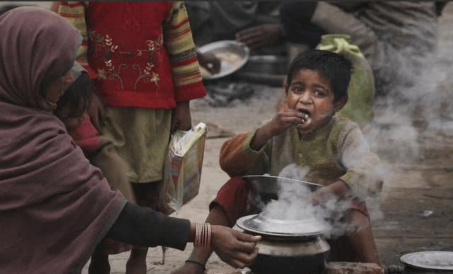 惊爆！印度人穷而不苦，原来是这些在起作用！