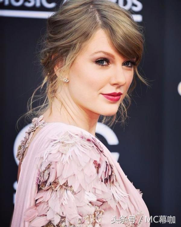 猫咪官网首页到底藏着多少新手不知道的彩蛋？