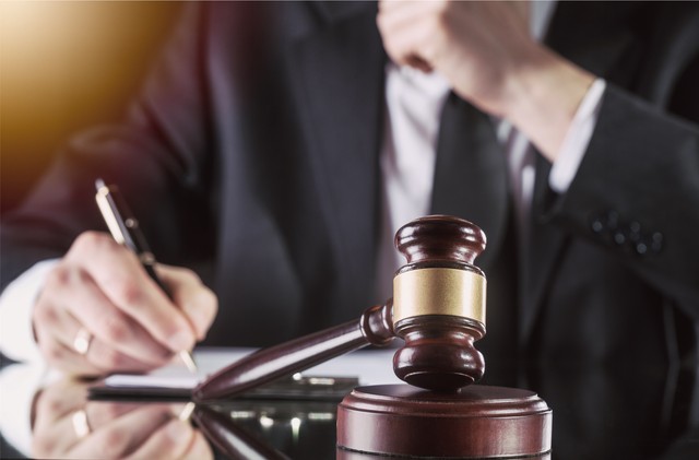 合同纠纷律师在线咨询，帮你规避合同风险维护权益