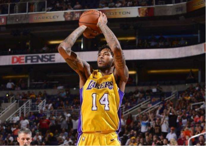 为什么一张受伤图能让百万球迷吵翻天? 为什么一张受伤图能让百万球迷吵翻天?