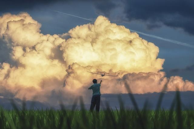 梦见椅子一条腿坏了预示什么？心理学拆解3大真相与转运法则