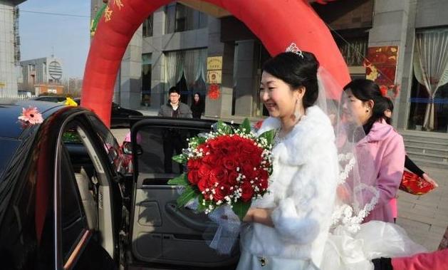 梦见饭里有生米的吉凶解码：2025年3招破解情感危机与财富转机