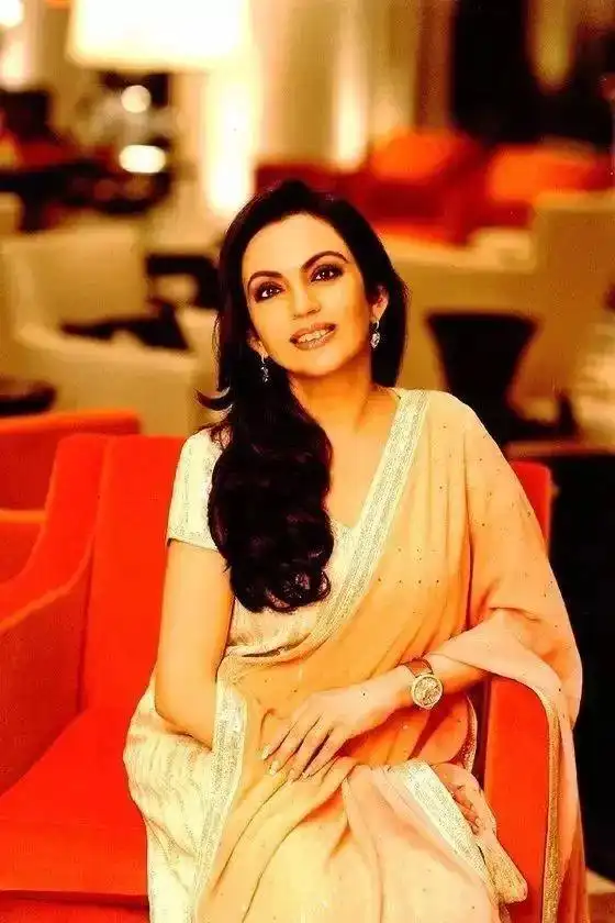 妮塔·安巴尼旺夫之谜_印度首富老婆妮塔_印度首富宠妻原因分析