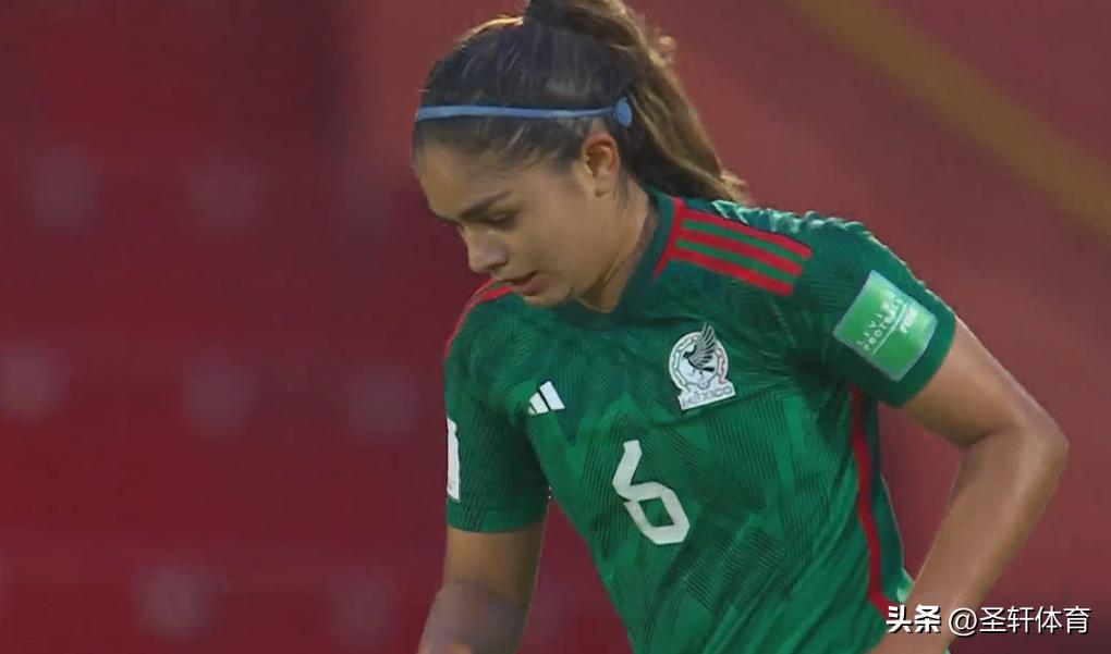 属牛男孩名字必须带草字头才吉利吗？