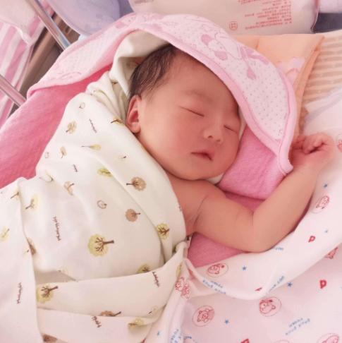 沃尔沃S80L 2.5T深度测评：动力表现是否过时，舒适性如何突破同级？