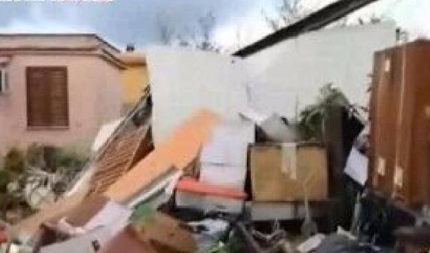 加拿大遭遇史无前例野火季,消防岗位“招工难” 加拿大遭遇史无前例野火季,消防岗位“招工难”