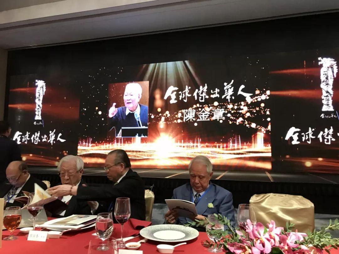 全球1.2亿华人都在用的论坛，你居然还没注册？