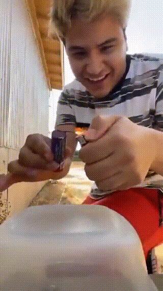 带猫坐飞机真的会被空姐骂哭吗？