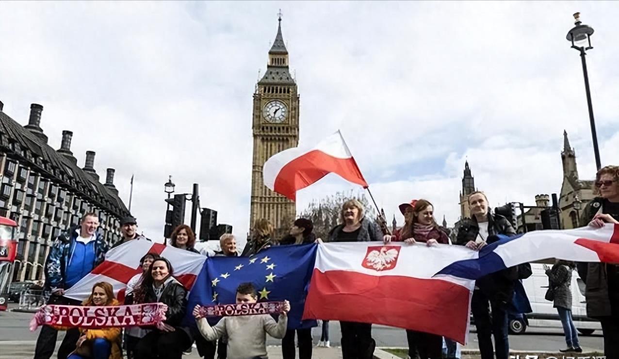 梦见很多木雕佛像预示什么？揭秘5大吉凶征兆与破解方法