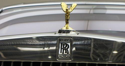 劳斯莱斯银魅为什么能卖出天价? 劳斯莱斯银魅为什么能卖出天价?