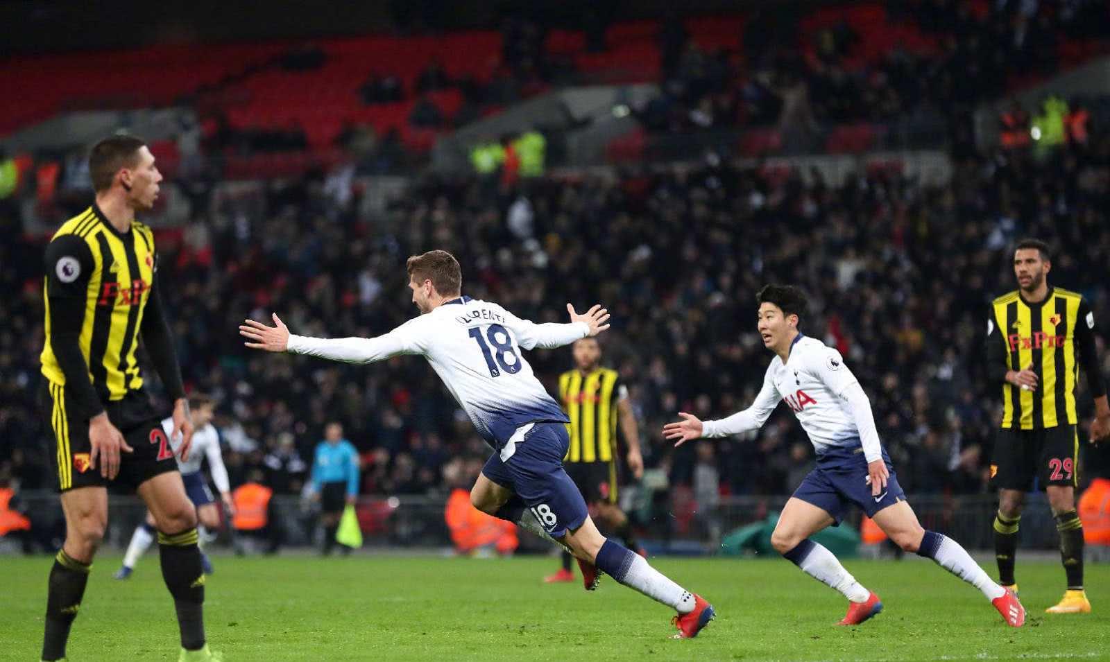 英超赛事积分榜排名榜最新_利物浦领跑积分榜_英超积分榜前6形势分析