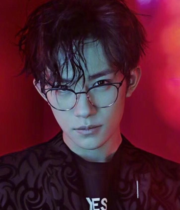 猫咪眼睛肿成核桃还流眼泪？新手必看紧急处理指南