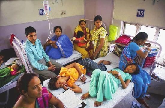 印度教育医疗问题如何加剧贫困？详细探究其影响