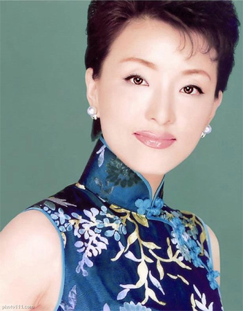 杨兰的年龄多大_杨兰的真实年龄是多少？