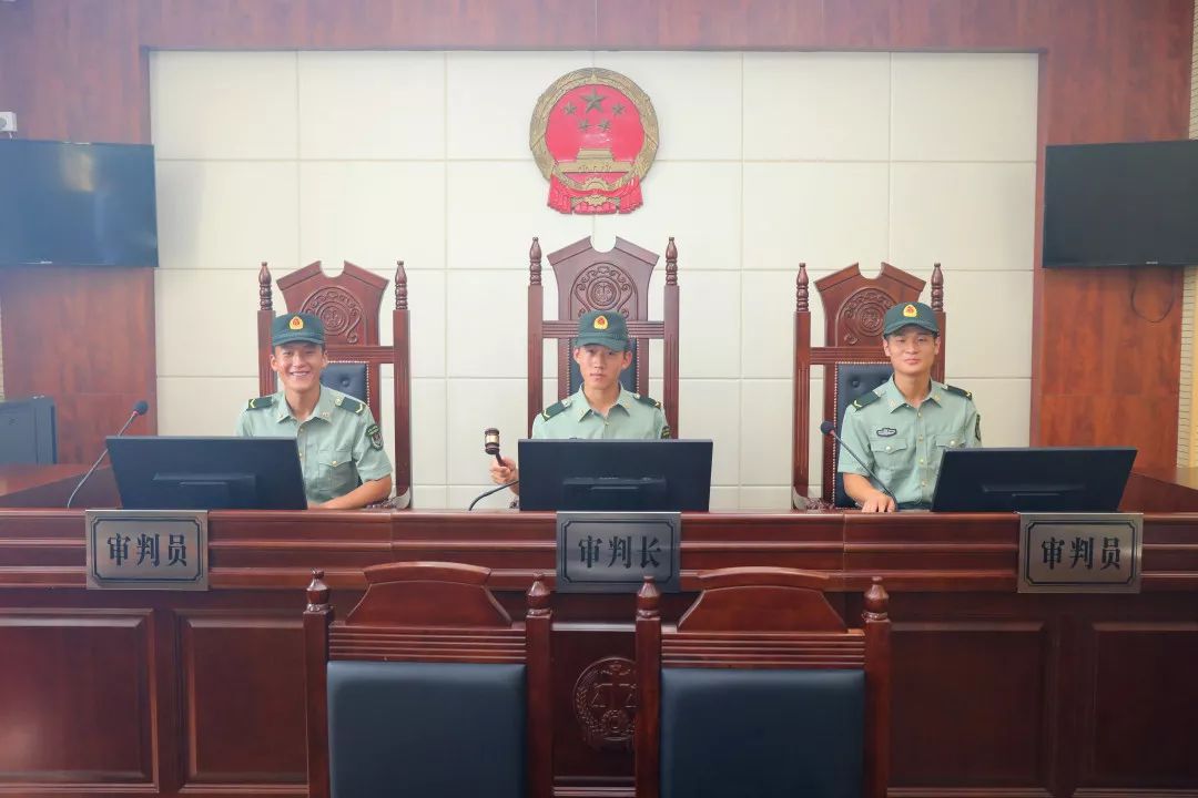部队军事法庭律师怎么找
