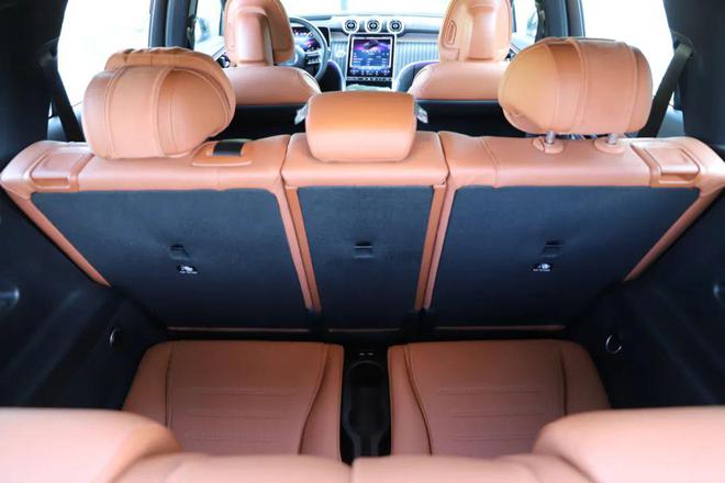 奔驰glc300七座报价及图片_奔驰GLC 300 L 4MATIC 豪华型 7座评测_全新奔驰GLC 300 L 4MATIC 豪华型 7座价格