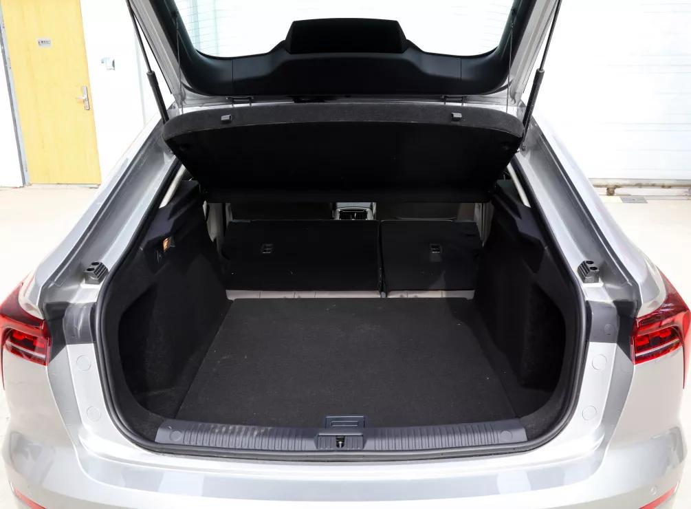 奔腾B70最新价格解析，哪款配置最值得入手，购车必看指南