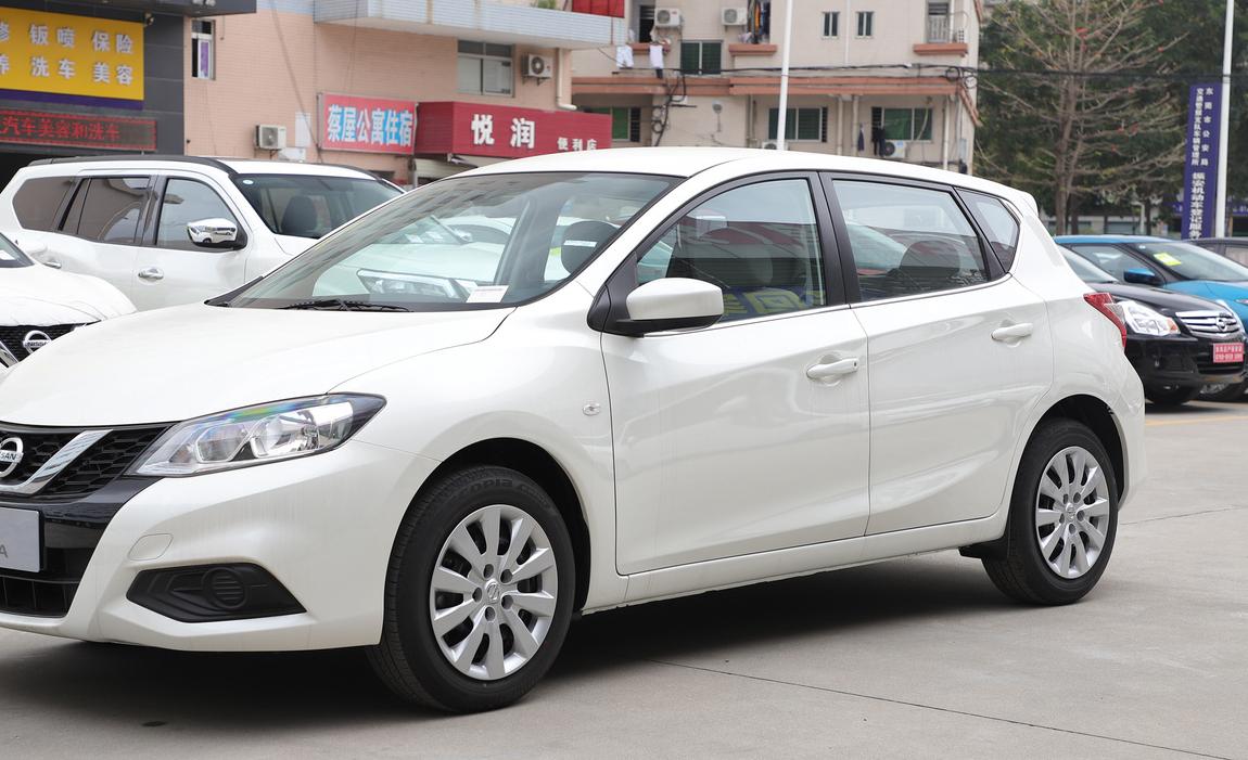 二手车市场里的常青树：本田飞度为何备受青睐，如何挑选高性价比车源？