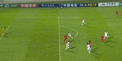 运动、时尚、优雅、个性 哑光车衣的奔驰E300气度不凡