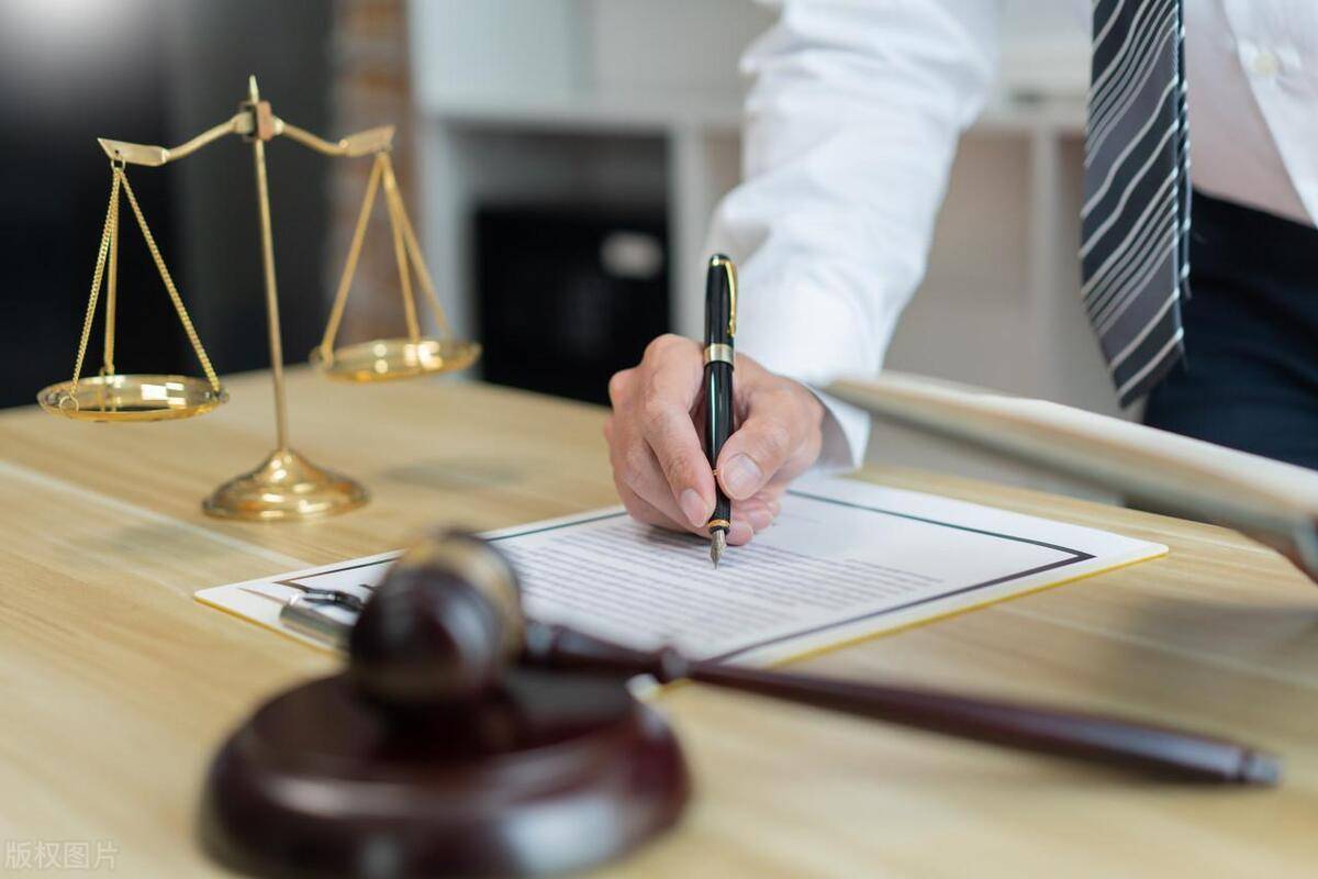 兼职律师和执业律师有啥区别？权限一样吗