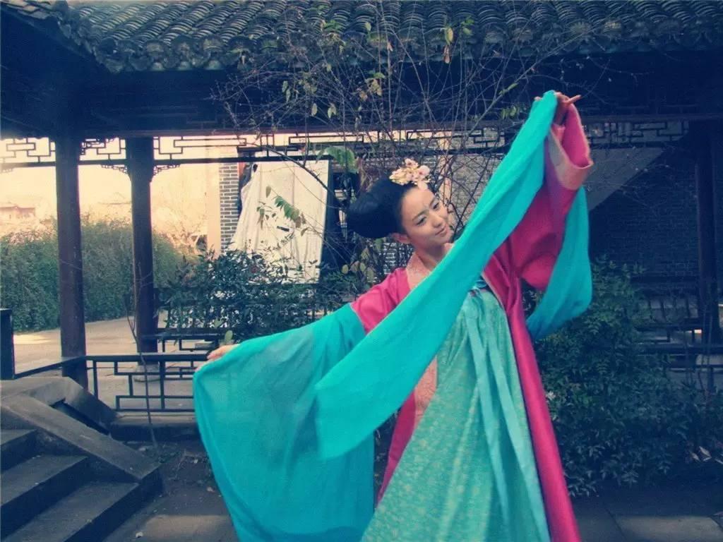 论坛网红丫丫每天只睡5小时？