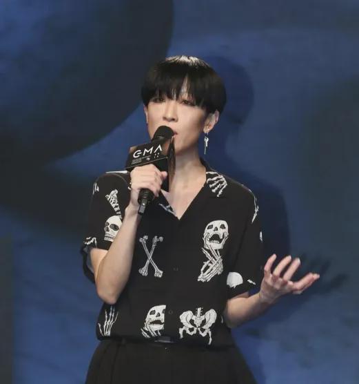 蔡依林40岁感慨_蔡依林 40岁_蔡依林咸阳机场偶遇