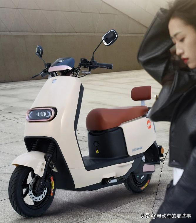 新蕾电动车怎么样，真实续航表现如何，性价比高吗