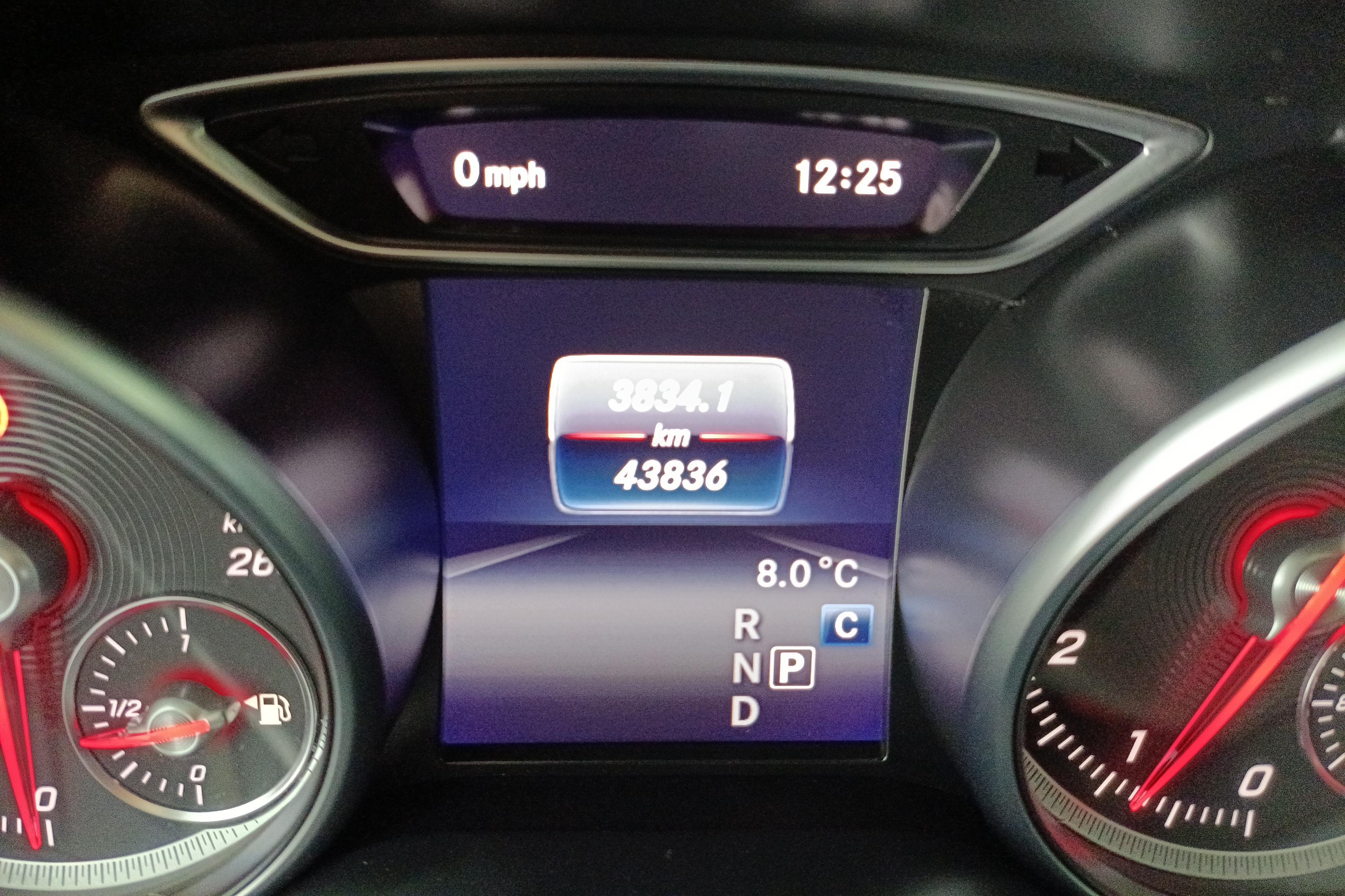 奔驰gla有几个版本__ 二手奔驰GLA 2018款评测 