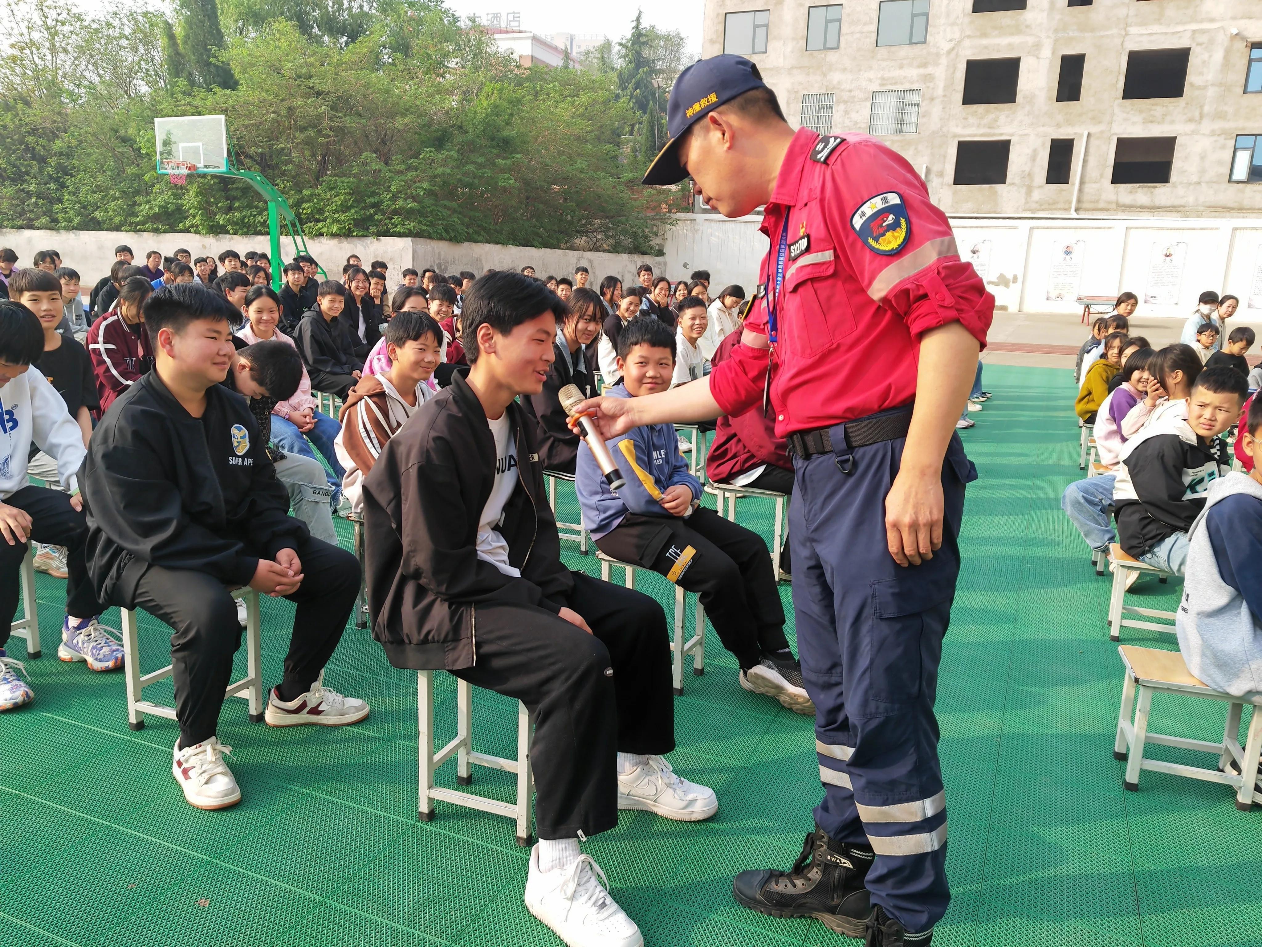 中华V5最新报价解析，哪款配置性价比更高，购车优惠如何选？