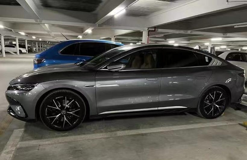 比亚迪汉EV纯电动2021款真实体验：续航缩水还是真香警告？