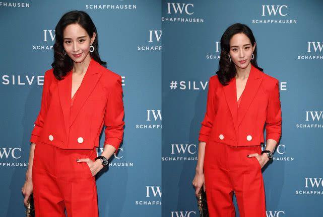 梦见自己和一对男女一起睡？2025星座解析与情感事业双突破