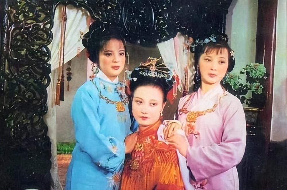 主子眼睛发炎时为啥总像被家暴？