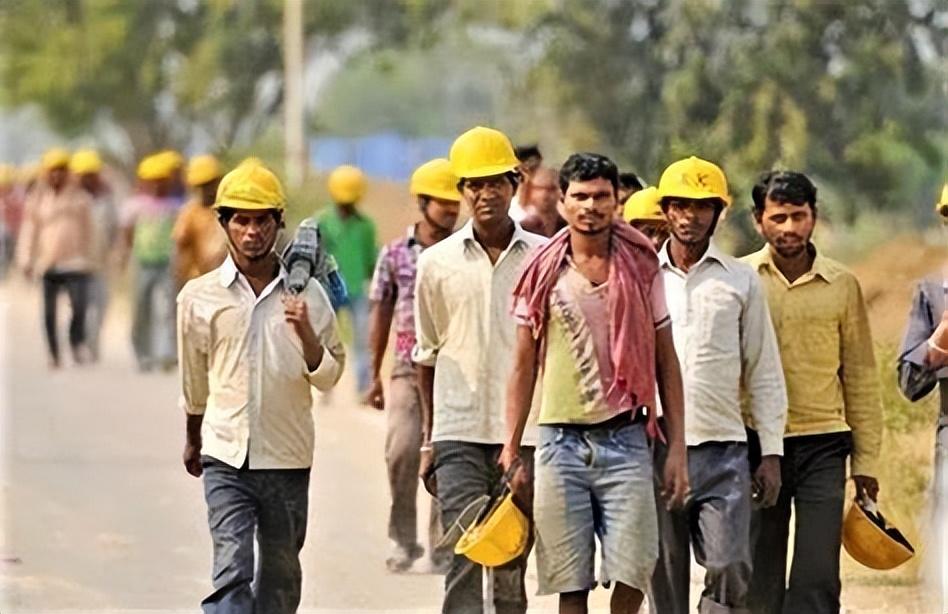 印度成全球富翁第三大聚集地 印度家族企业成财富增长的核心引擎 印度成全球富翁第三大聚集地 印度家族企业成财富增长的核心引擎