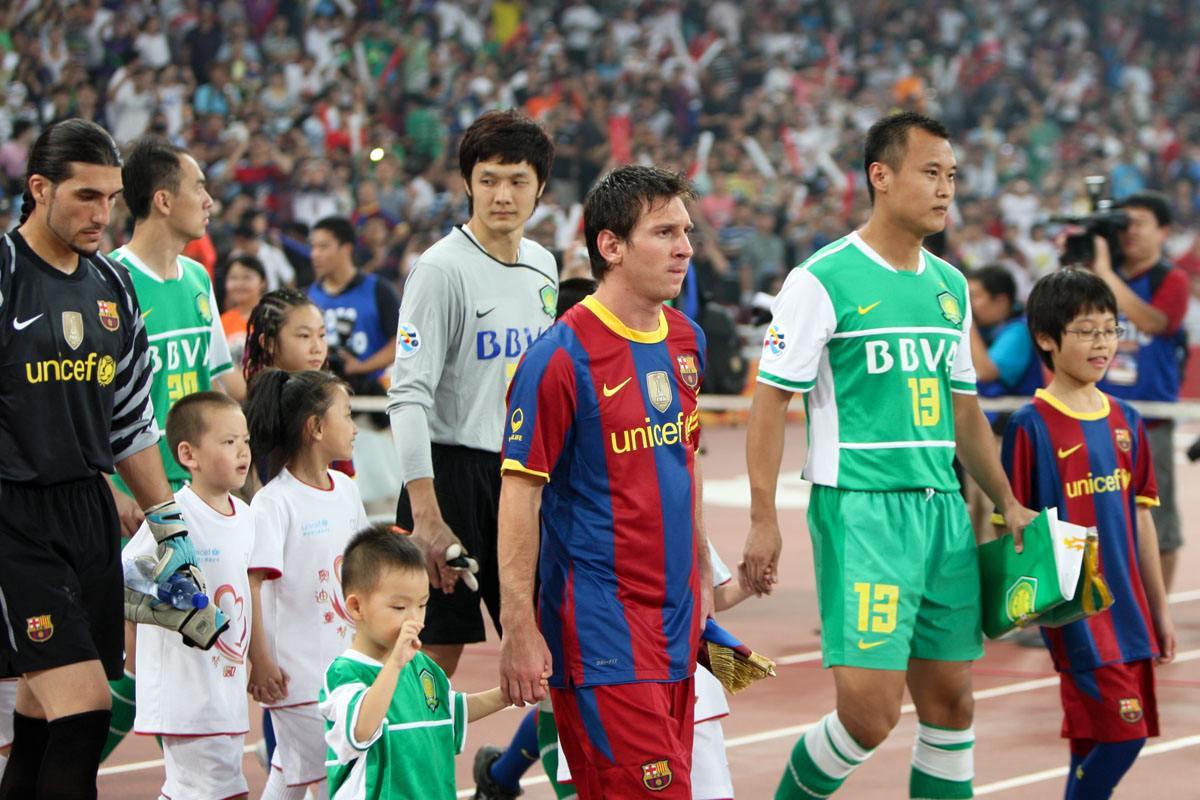 新手第一次买美式足球鞋该注意什么? 新手第一次买美式足球鞋该注意什么?