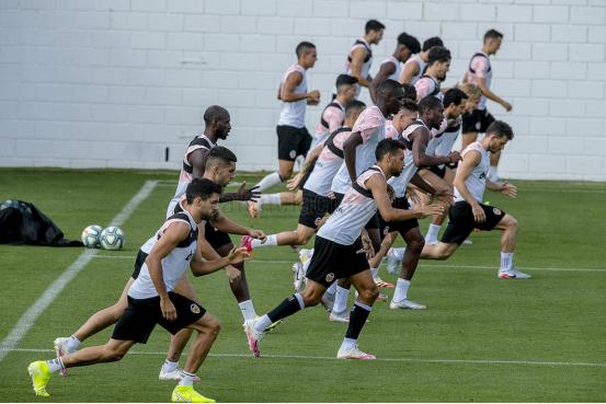 西甲:巴伦西亚VS皇家马德里比分预测 实力差距悬殊,银河战舰客战欲全取3分 西甲:巴伦西亚VS皇家马德里比分预测 实力差距悬殊,银河战舰客战欲全取3分