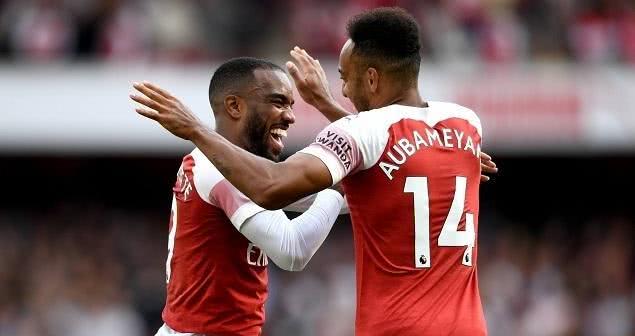 利物浦领跑积分榜_英超赛事积分榜排名榜最新_英超积分榜前6形势分析