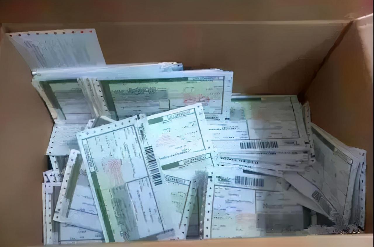 在海外华人论坛写爽文到底能赚多少钱? 在海外华人论坛写爽文到底能赚多少钱?