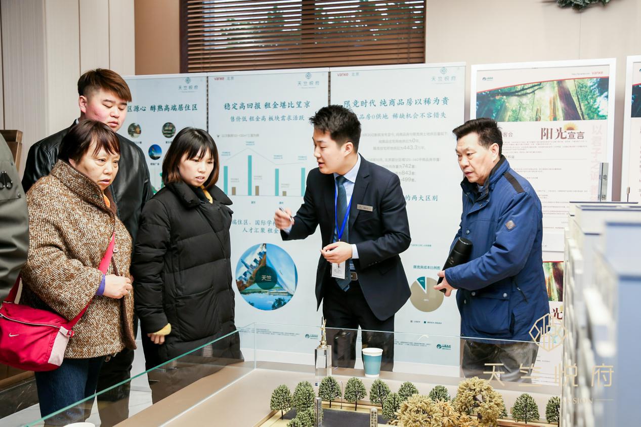 焦俊艳再发声，澄清和高以翔只是朋友，文中有1个错别字看到没？