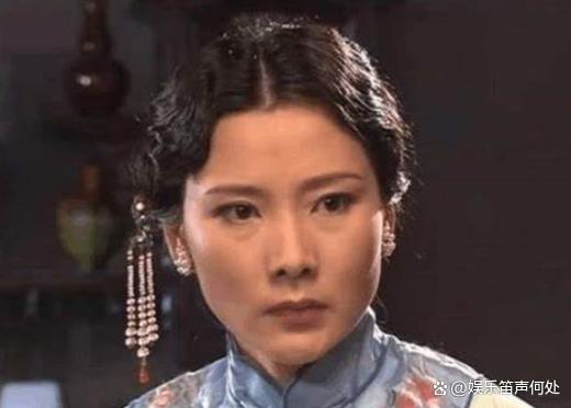 二奶奶为何临死都不让杨九红戴孝，背后家族观念有多深？杨九红悲剧的深层原因是什么？