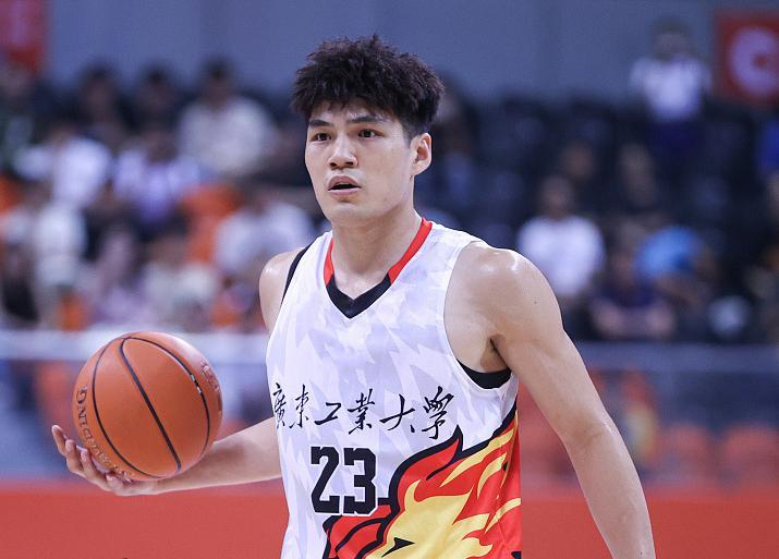 陈国豪凭什么能当上CBA状元？