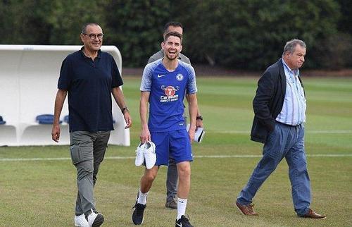 意大利女球迷为什么能火出圈? 意大利女球迷为什么能火出圈?