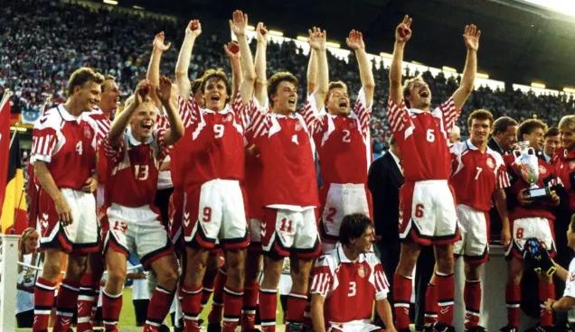 世预赛欧洲区综述，最新积分榜出炉，德国丹麦全球最早出线