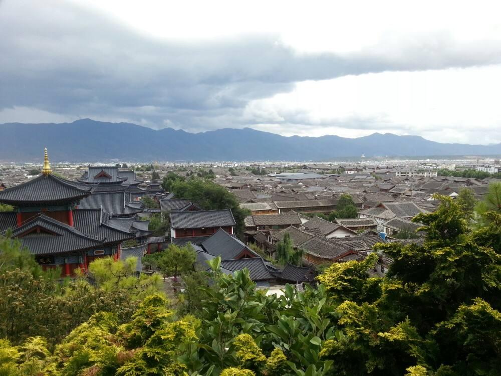 打车打到一半司机突然停车不走了怎么办？