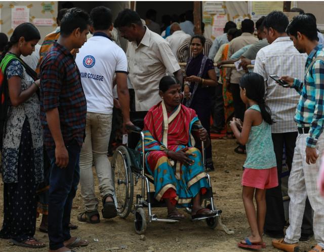 印度教育医疗问题如何加剧贫困？详细探究其影响