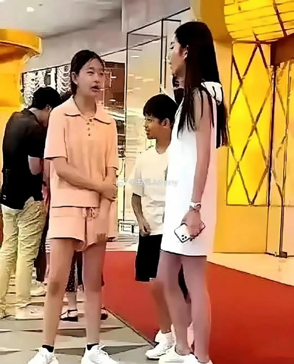 汪小菲 面相_汪小菲带小玥儿出门活动_小玥儿与汪小菲感情