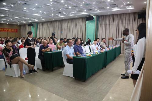 在非洲混华人圈子到底该上哪个论坛？