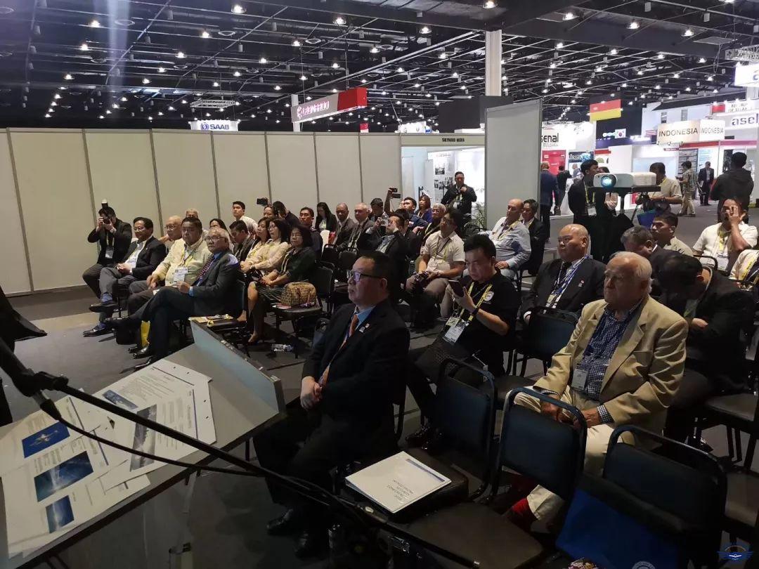 奔驰gl450二手车报价多少钱